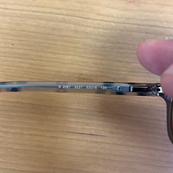 Burberry Reading Glasses - Picture 6 of 6